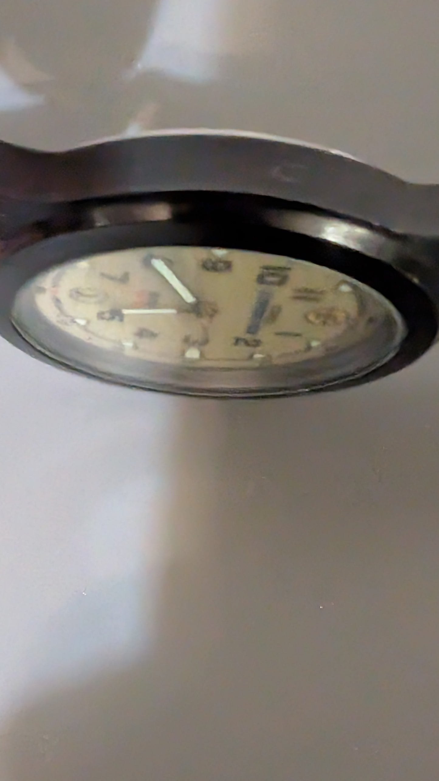 Timex Expedition Indiglo quartz watch with new battery and original leather band. Clean watch that keeps good time.
